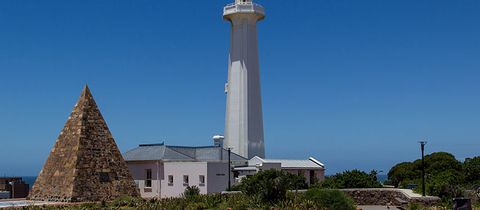 nearby-walmer-villiers-self-catering-port-elizabeth-donkin-reserve nearby-walmer-villiers-self-catering-port-elizabeth-donkin-reserve